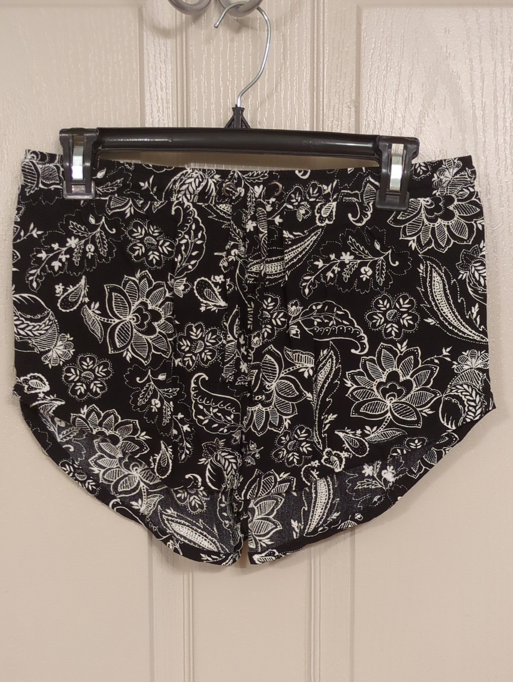 Kendall & Kylie Black and White Floral Athletic Shorts